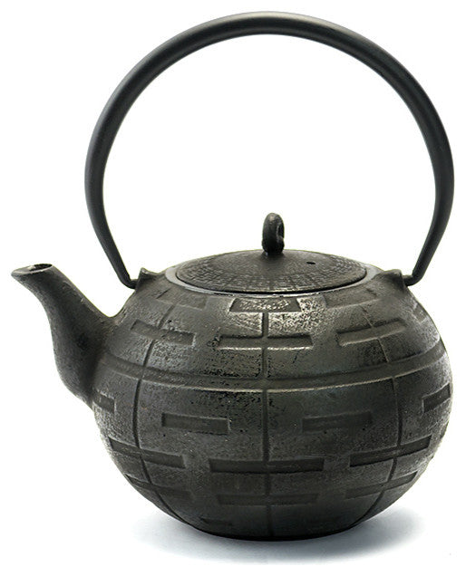 Rikyu Geometric Cast Iron Teapot, Black