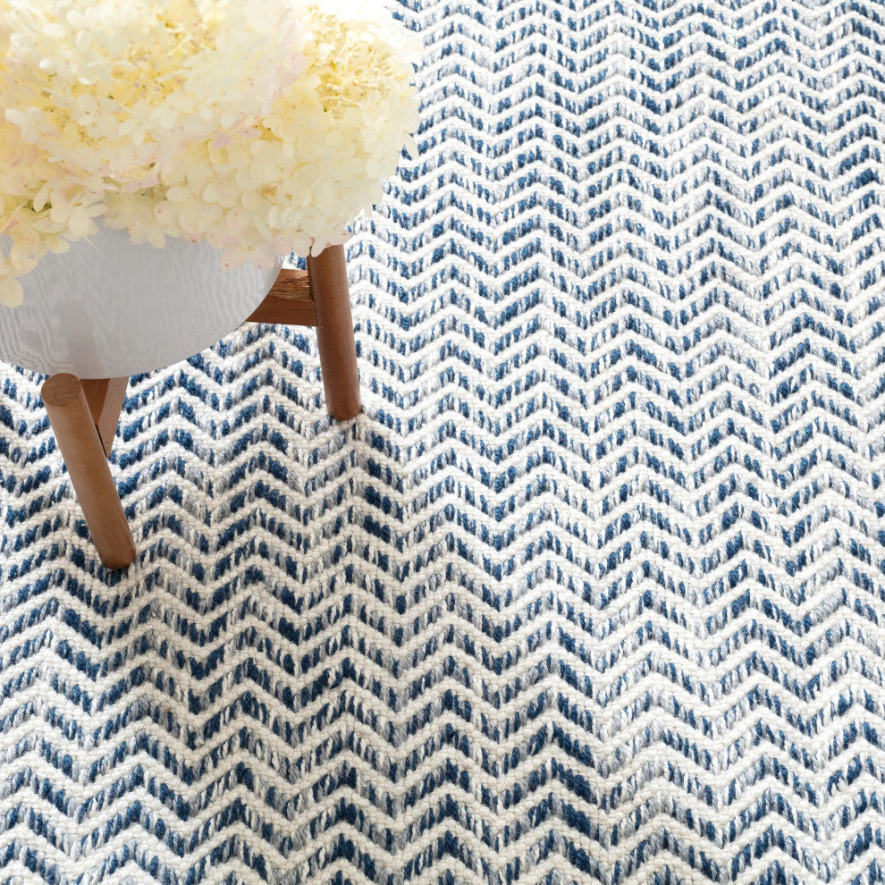Dash & Albert Coastal Blue Handwoven Indoor/Outdoor Rug, Blue, Runner-2'6" x 8'