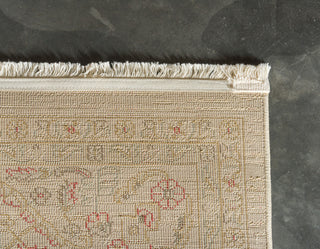 Unique Loom Cream Edinburgh Daisy 5'x8' Area Rug