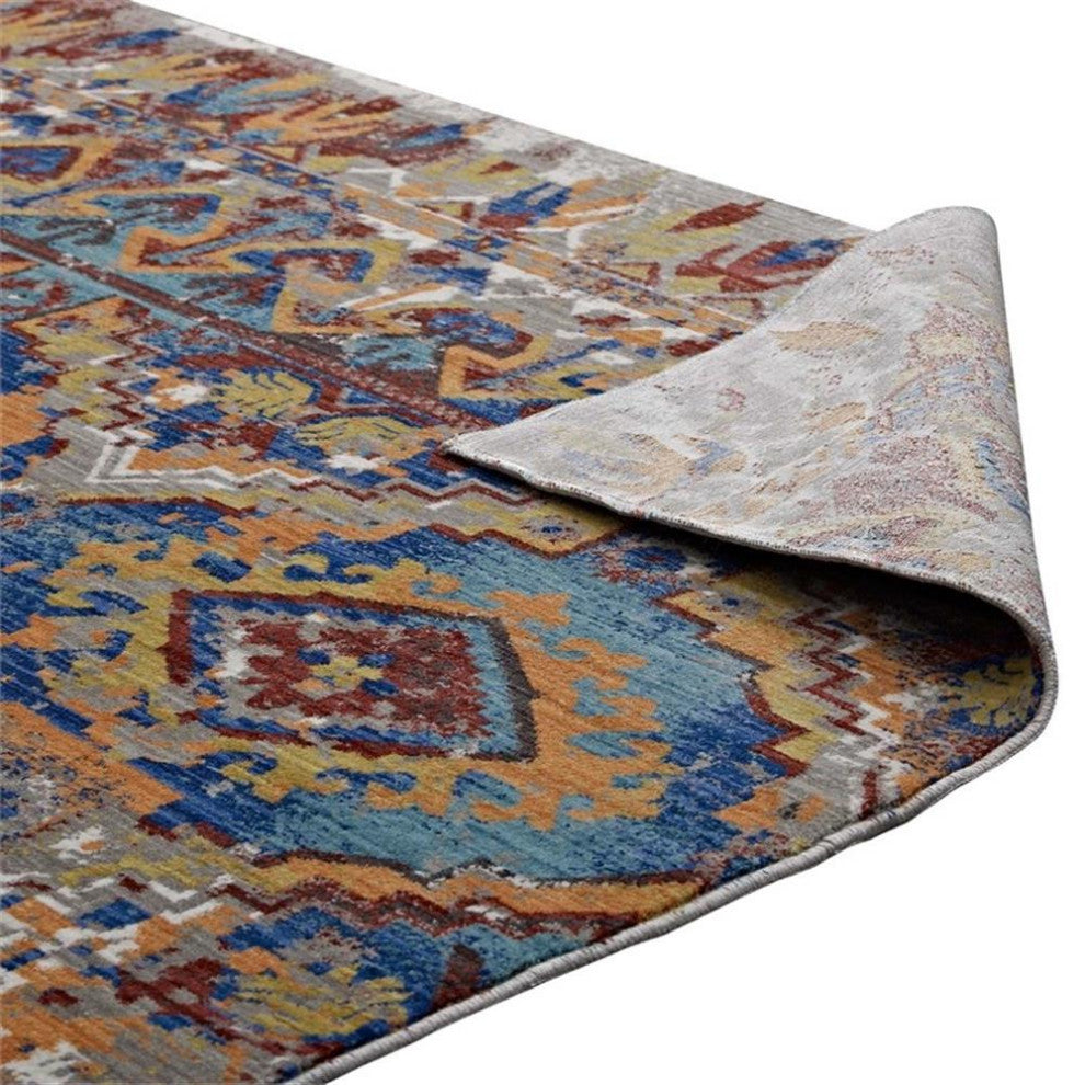 Centehua Distressed Southwestern Aztec 4x6 Area Rug in Multicolored