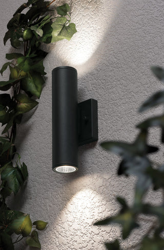 Beverly Outdoor LED Wall Sconce, Black, 10"