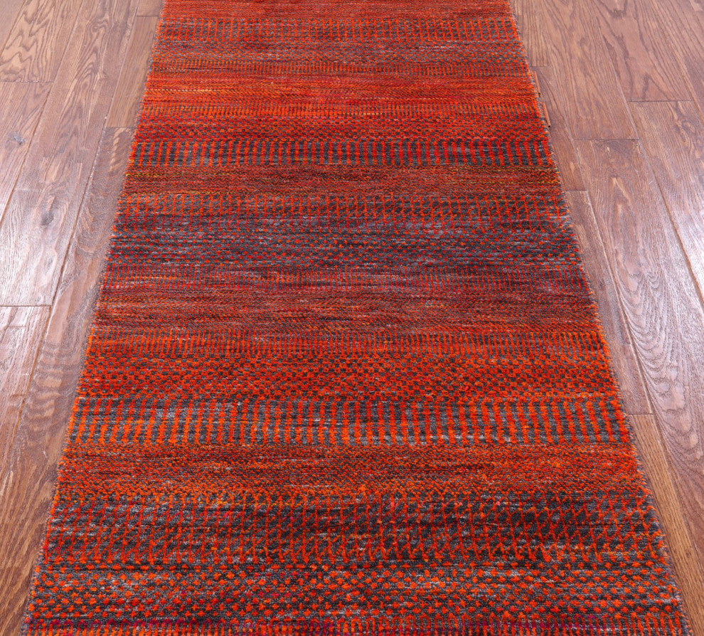 2' 7" X 8' 1" Super Savannah Gabbeh Handmade Wool and Silk Runner Rug Q11907