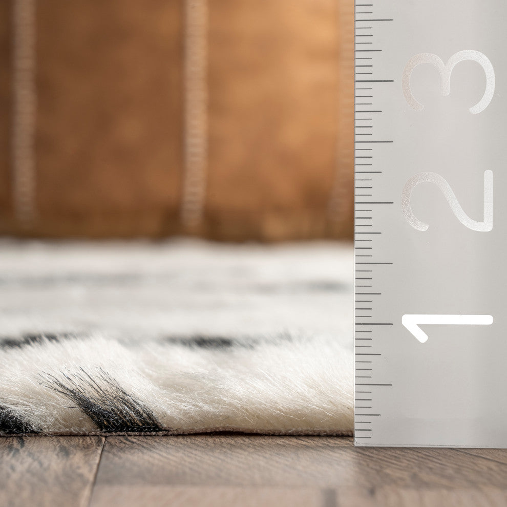 Nuloom Marcia Machine Washable Faux Cowhide Area Rug, Black 5'x6'7"