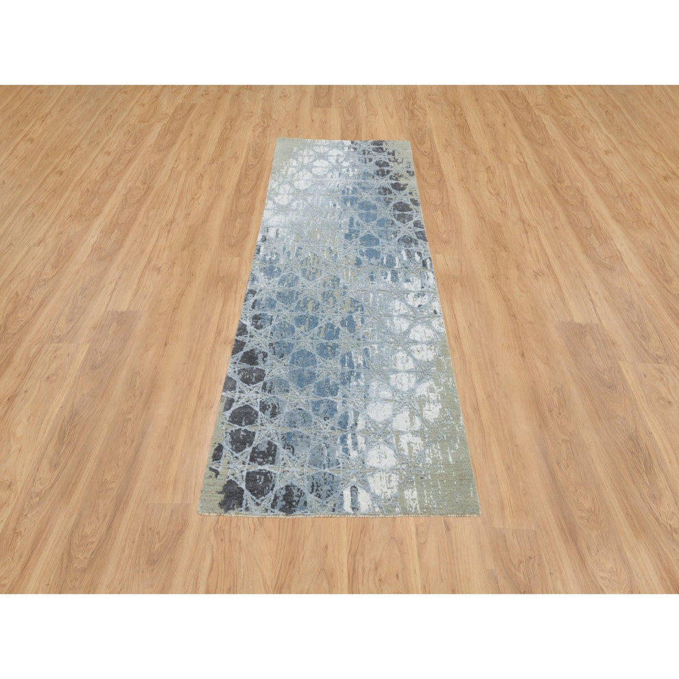 Gray, Hand Knotted Wool and Silk, THE HONEYCOMB Design Runner Rug, 2'6"x8'3"