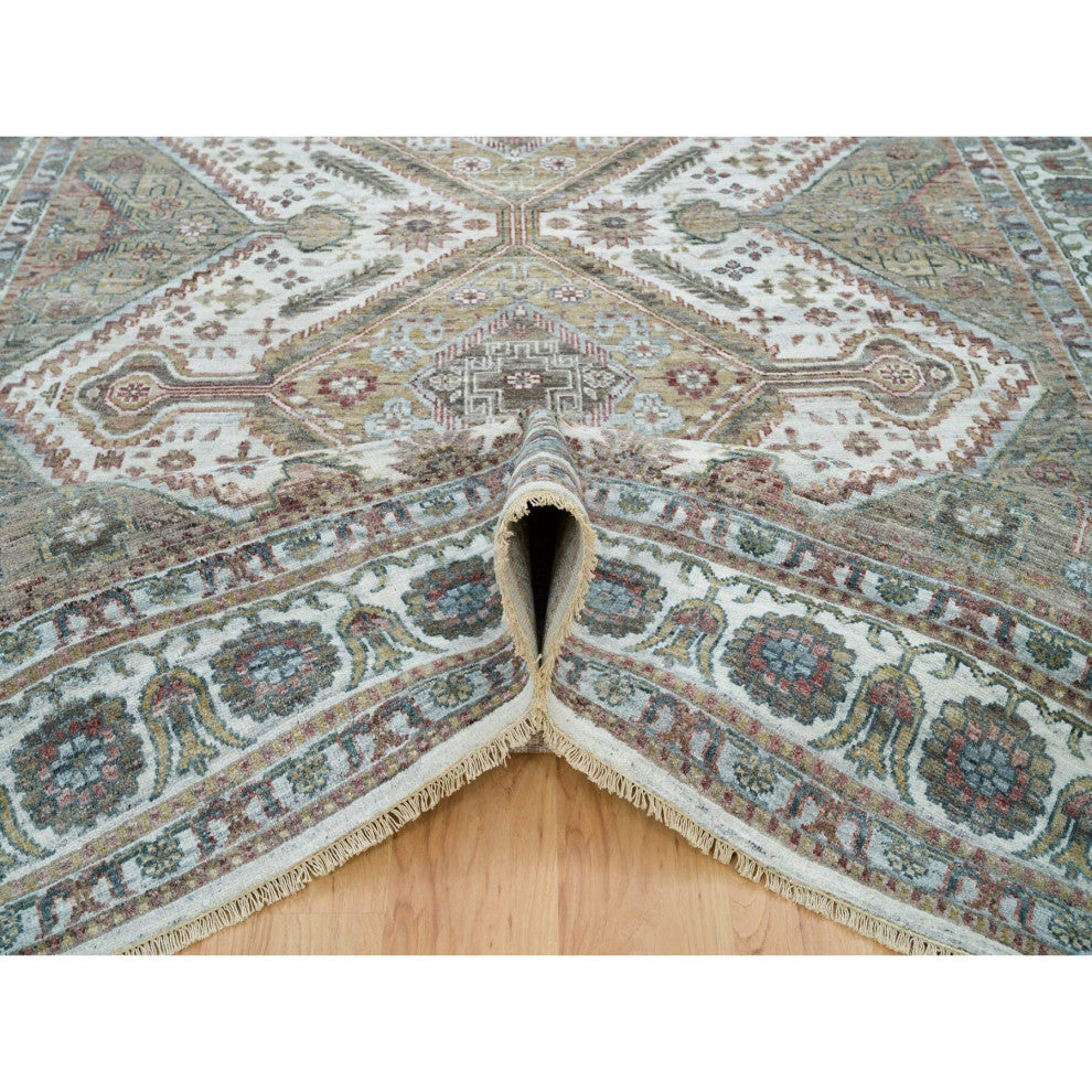 Vista White Unique Flower Rosettes Border Hand Knotted Oriental Rug 8'10"x11'10"
