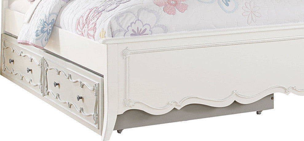 Edalene Trundle, Pearl White, Twin