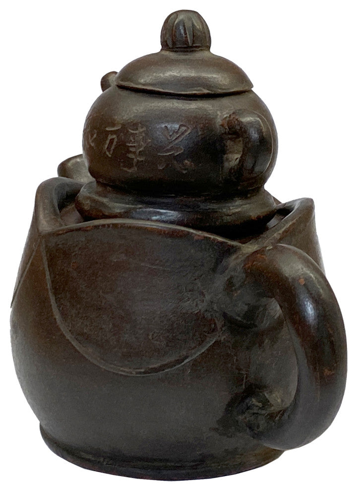 Chinese Handmade Yixing Zisha Clay Teapot With Artistic Accent Hws2243