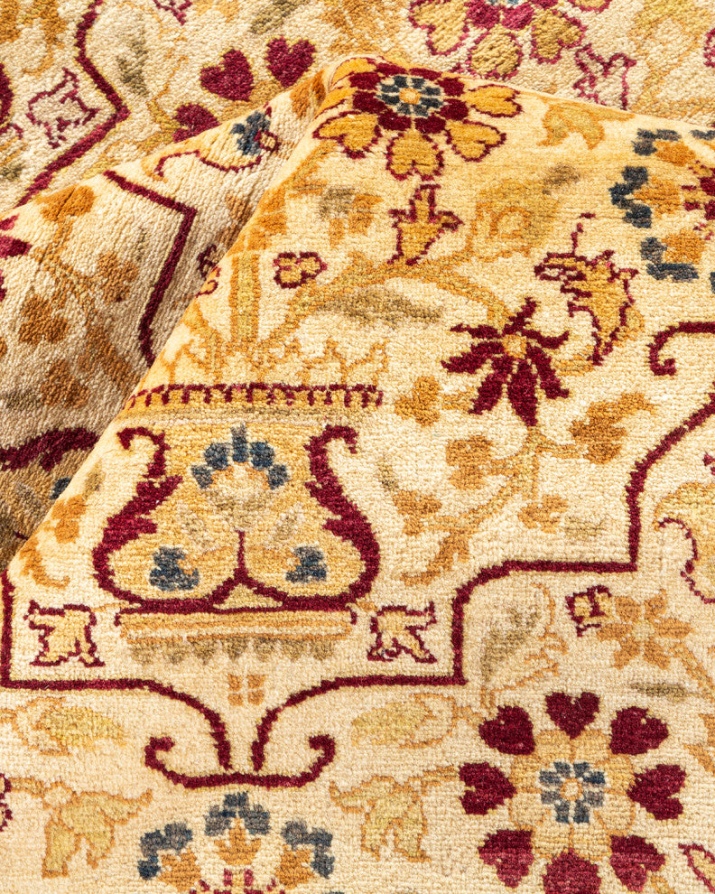 Sofia, One-of-a-Kind Hand-Knotted Area Rug Ivory, 6'2"x8'9"
