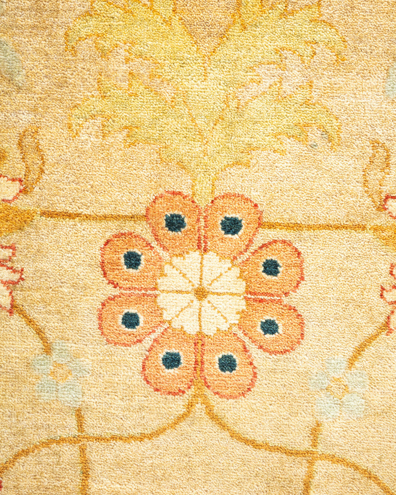 Jordyn, One-of-a-Kind Hand-Knotted Area Rug Ivory, 8'2"x10'1"