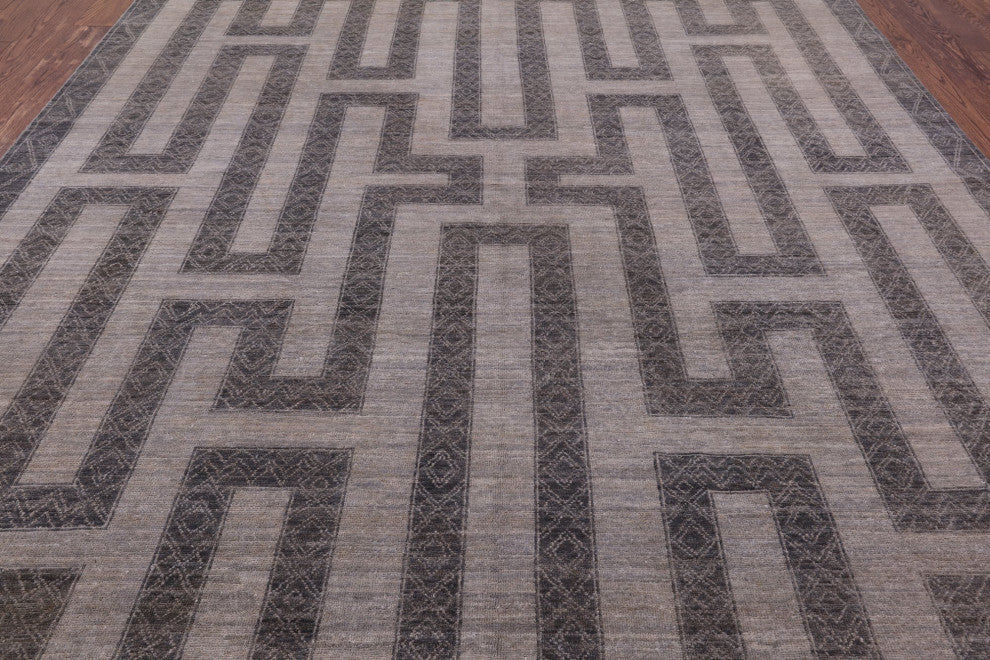 8' 2" X 9' 10" Southwest Navajo Hand Knotted Wool Rug Q4851