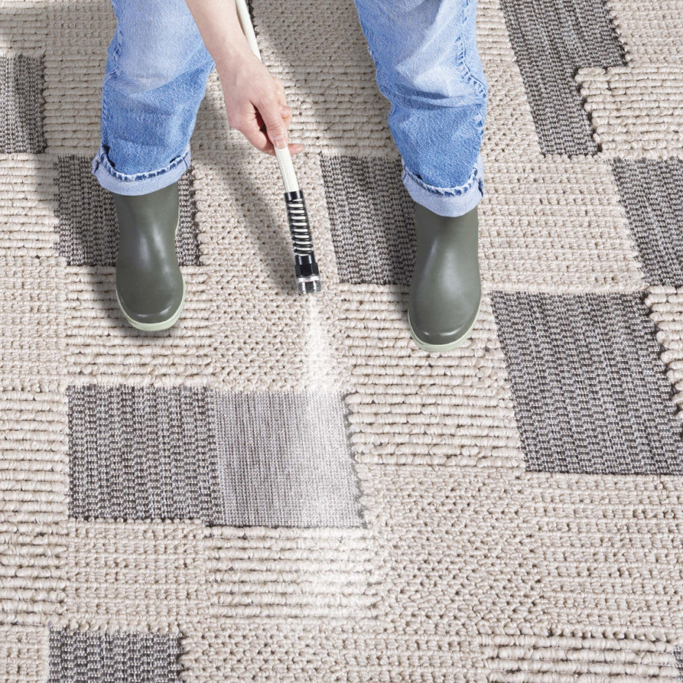 Safavieh Indoor-Outdoor Milos Collection, MLO108 Rug