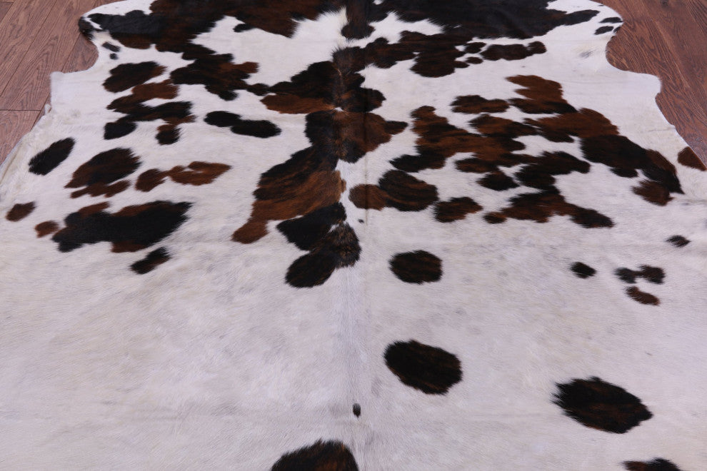 7' 2" X 6' 3" Natural Cowhide Rug C2306