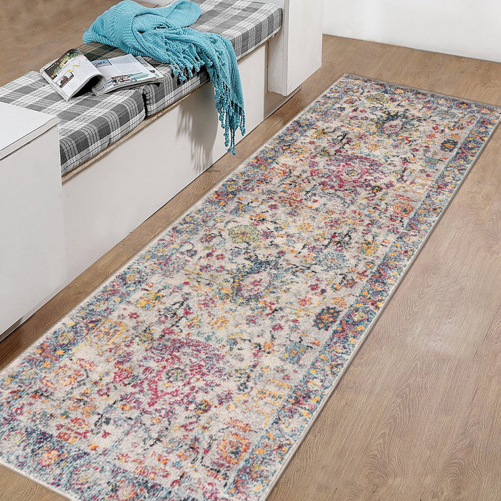 Montana Carrey Runner, Gray, 2'7" x 8', Bordered