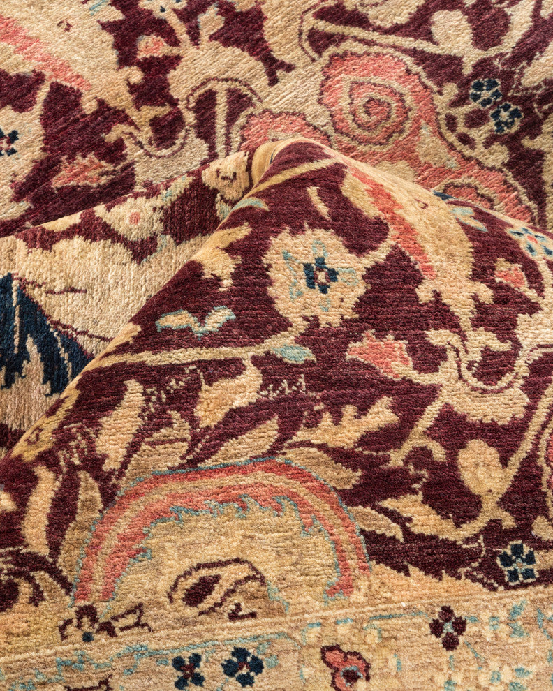 Isabella, One-of-a-Kind Hand-Knotted Area Rug Red, 8'1"x10'4"