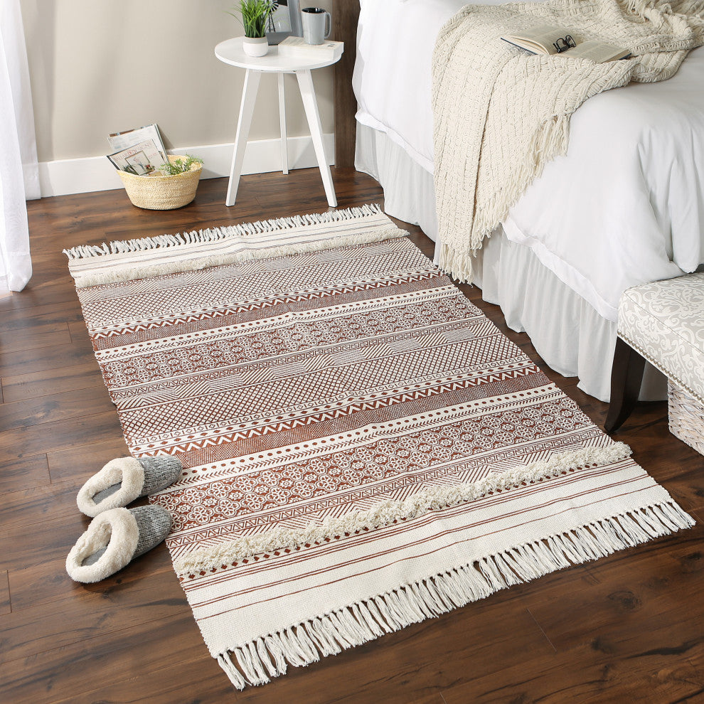 Cinnamon Printed Off-White Hand-Loomed Shag Rug 4x6 ft.