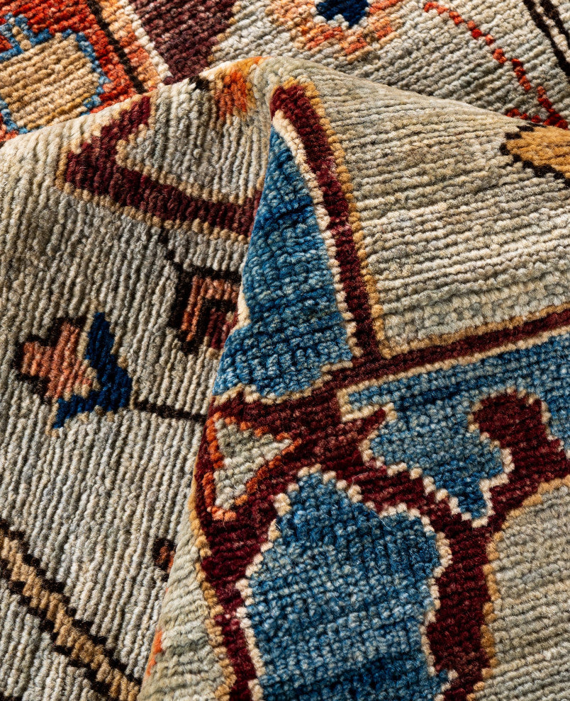 Serapi One-of-a-Kind Hand-Knotted Area Rug Light Gray, 7'11" x 9'10"