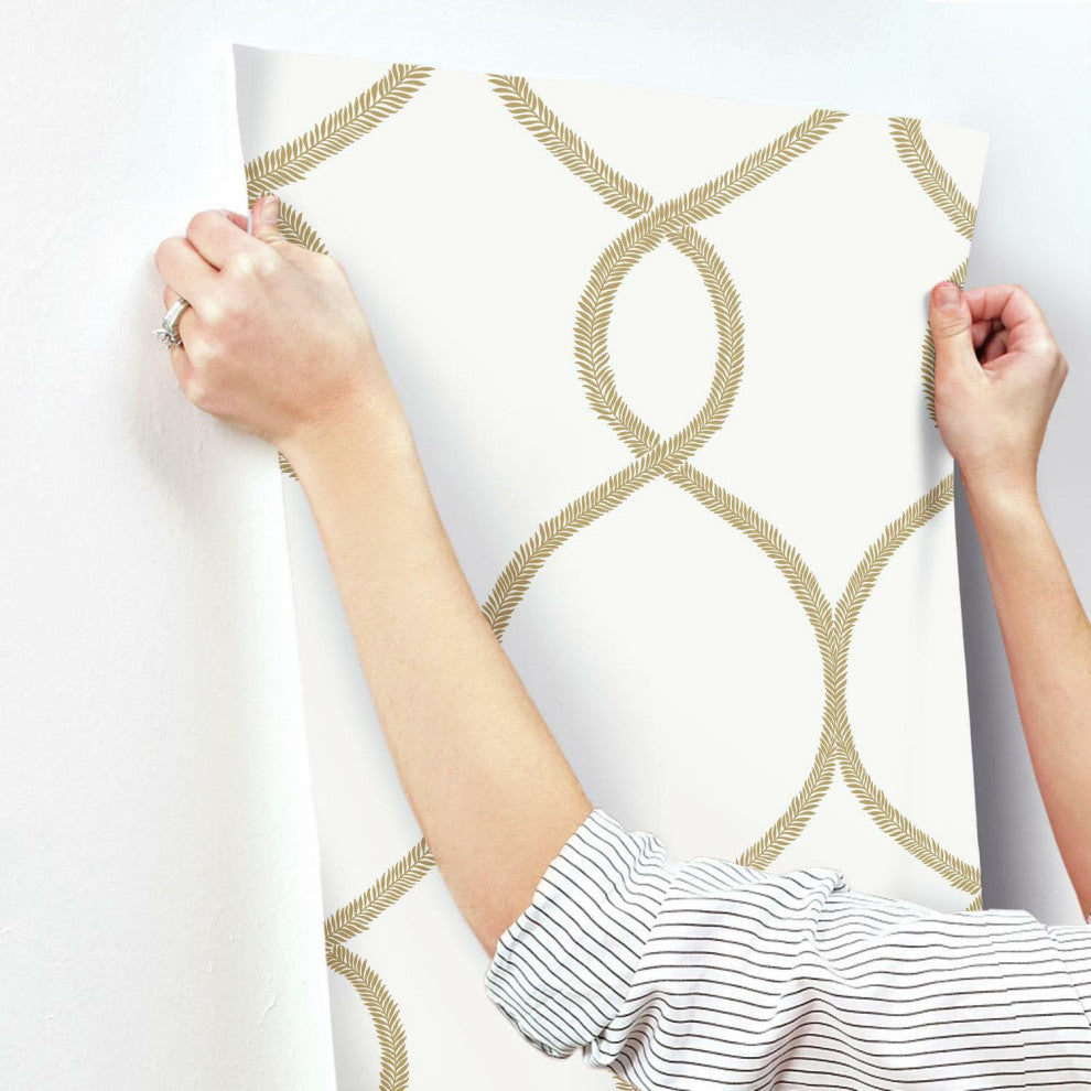 Laurel Leaf Ogee Wallpaper