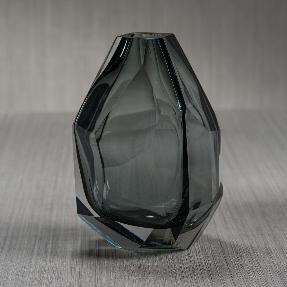 Getxo Faceted Artistry Glass Vase