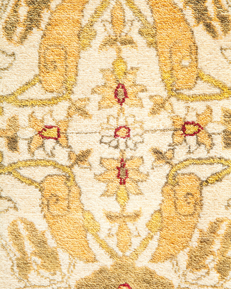 Jade, One-of-a-Kind Hand-Knotted Area Rug Ivory, 8'1"x10'3"