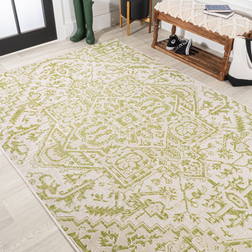 Estrella Bohemian Medallion Textured Weave Indoor/Outdoor, Cream/Green, 8 X 10