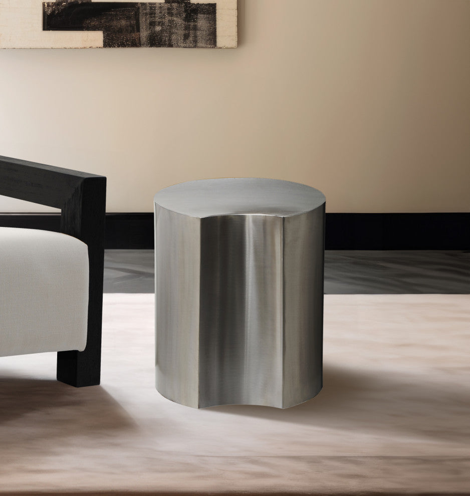 Dimple Iron End Table, Silver, 1-Piece: 18"Wx18"Dx20"H