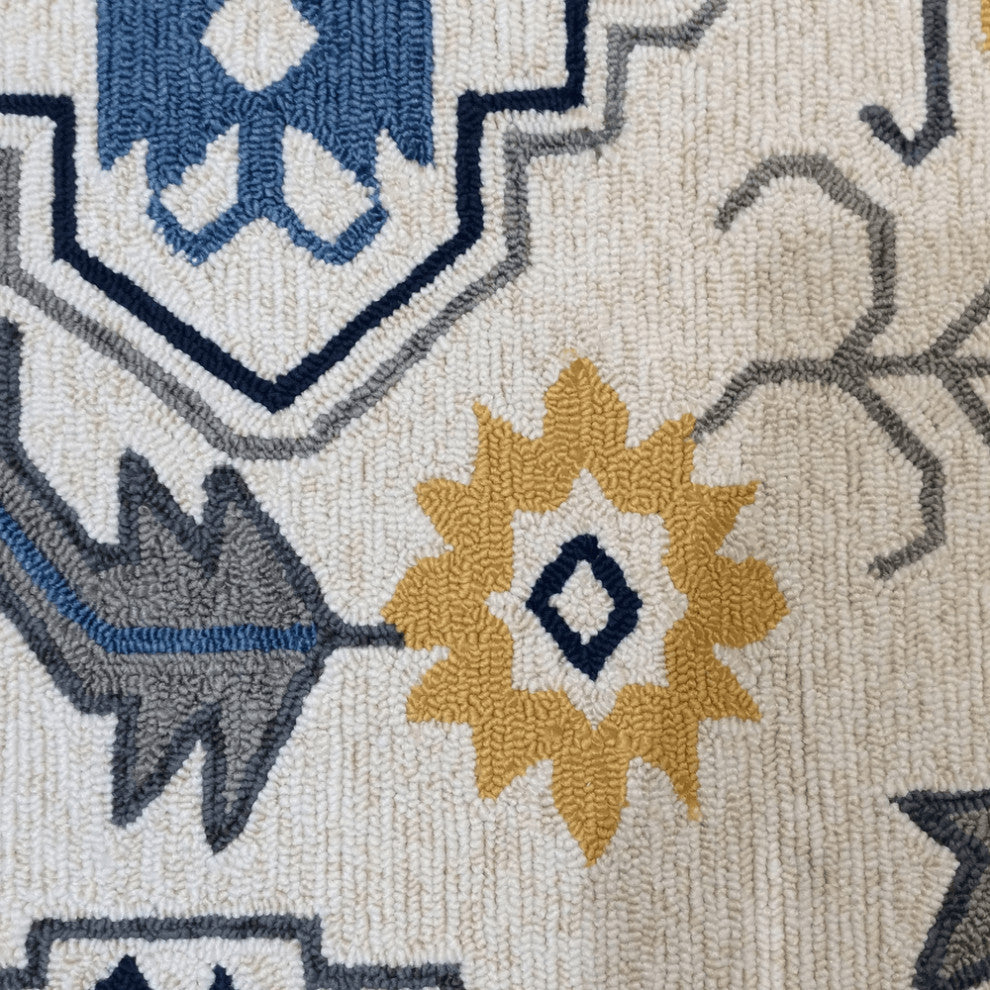 2' X 3' Ivory Southwestern Hand Tufted Area Rug