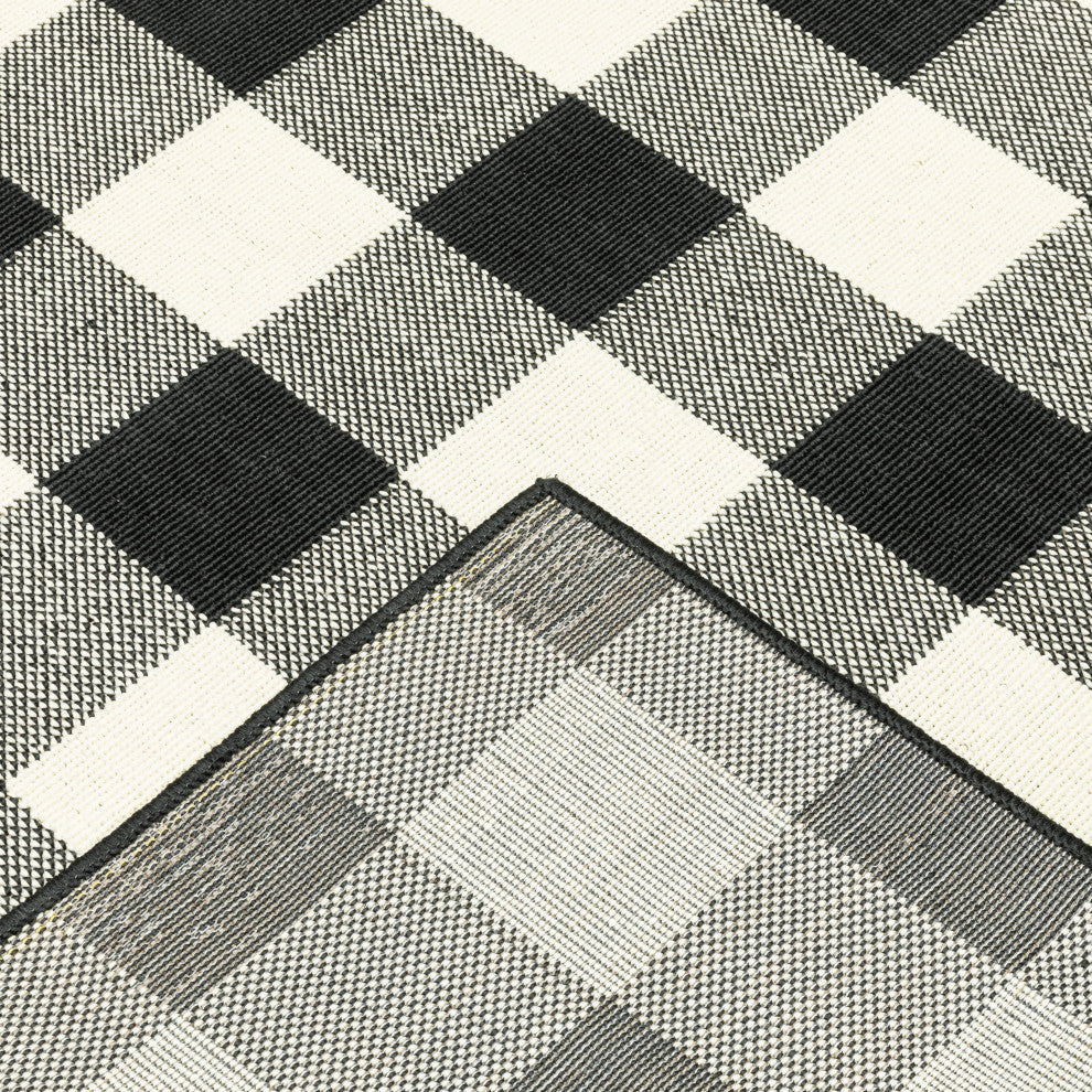 Martinique Gingham Check Black/ Ivory Indoor/Outdoor Area Rug, 7'10"x10'10"