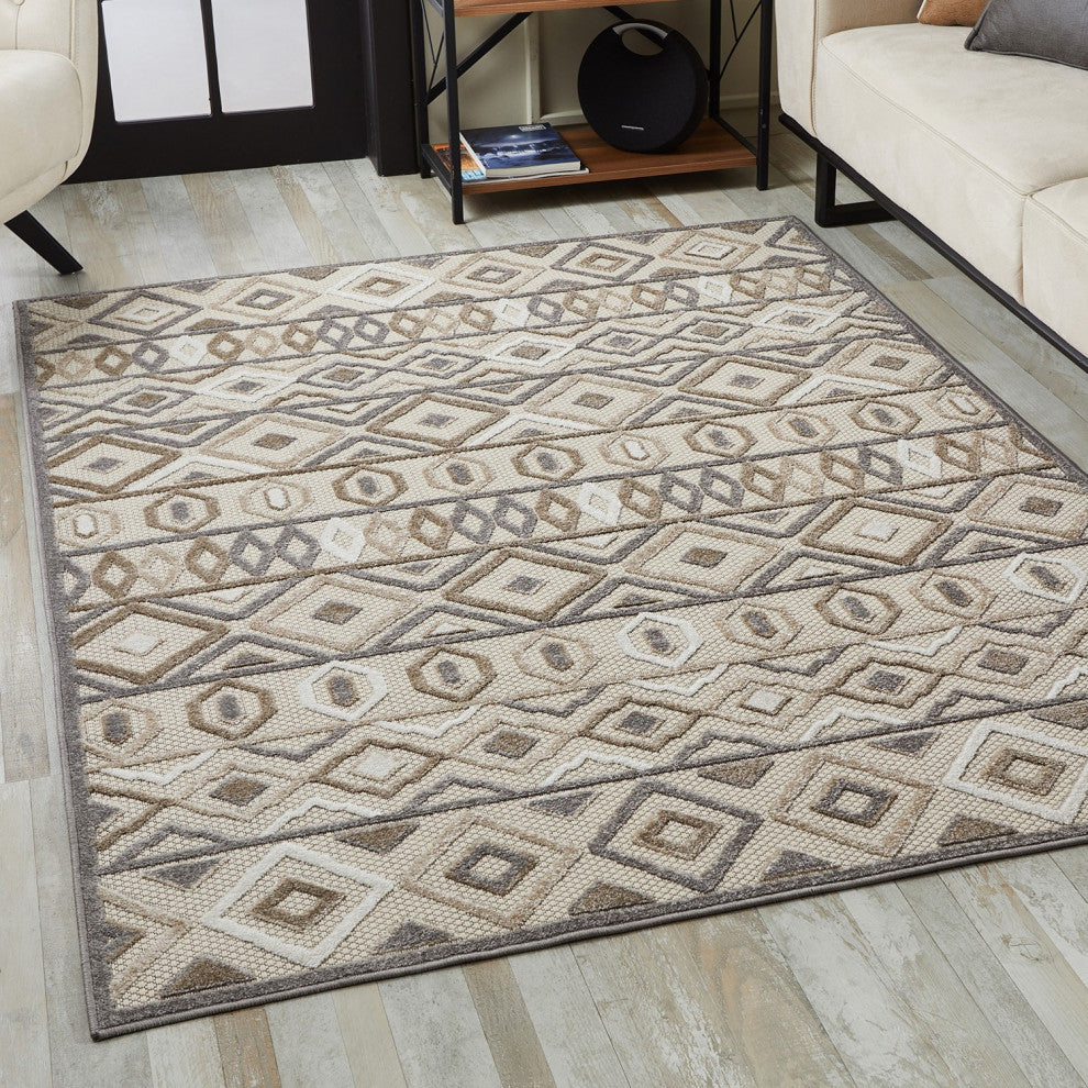 8"x10" Gray Ivory Aztec Pattern Indoor Outdoor Area Rug