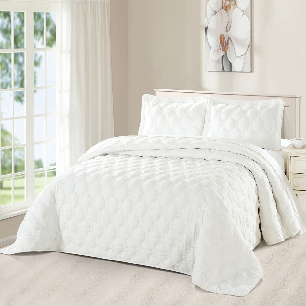 Bradley Down Alternative Quilts Set, White, Queen