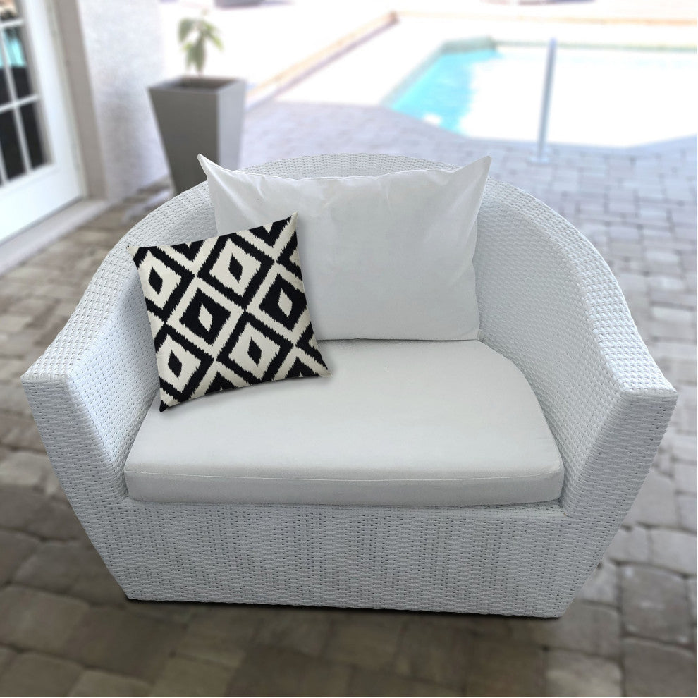 20" Black Diamonds Indoor Outdoor Sewn Throw Pillow