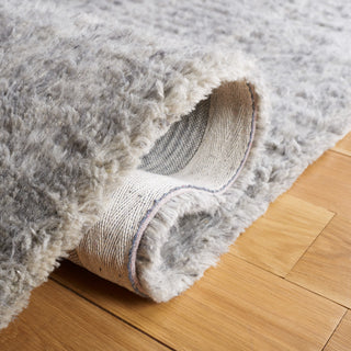 Safavieh Casablanca Collection CSB703F Rug, Grey, 6' x 6' Square