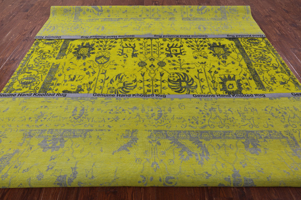9' 9" X 14' 3" Handmade Persian Wool and Silk Rug Q11766