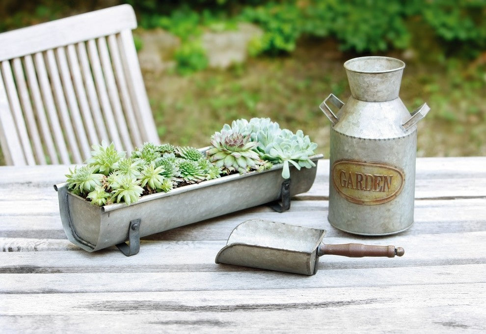 Shabby Look Metal Shovel Scoop "Nostalgia"