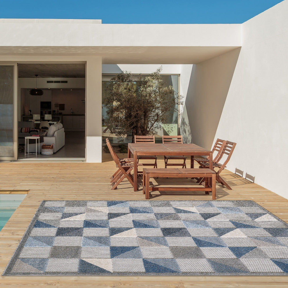 8"x10" Blue Gray Triangle Indoor Outdoor Area Rug