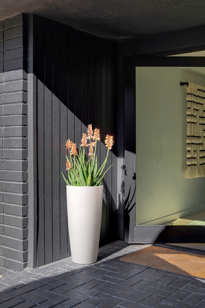 Veradek Pure Series Selena 28" Planter, White, One Pack