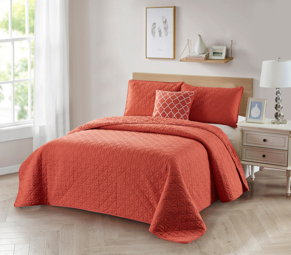 Bibb Home 4 Piece Solid Quilt Set, Coral, Twin