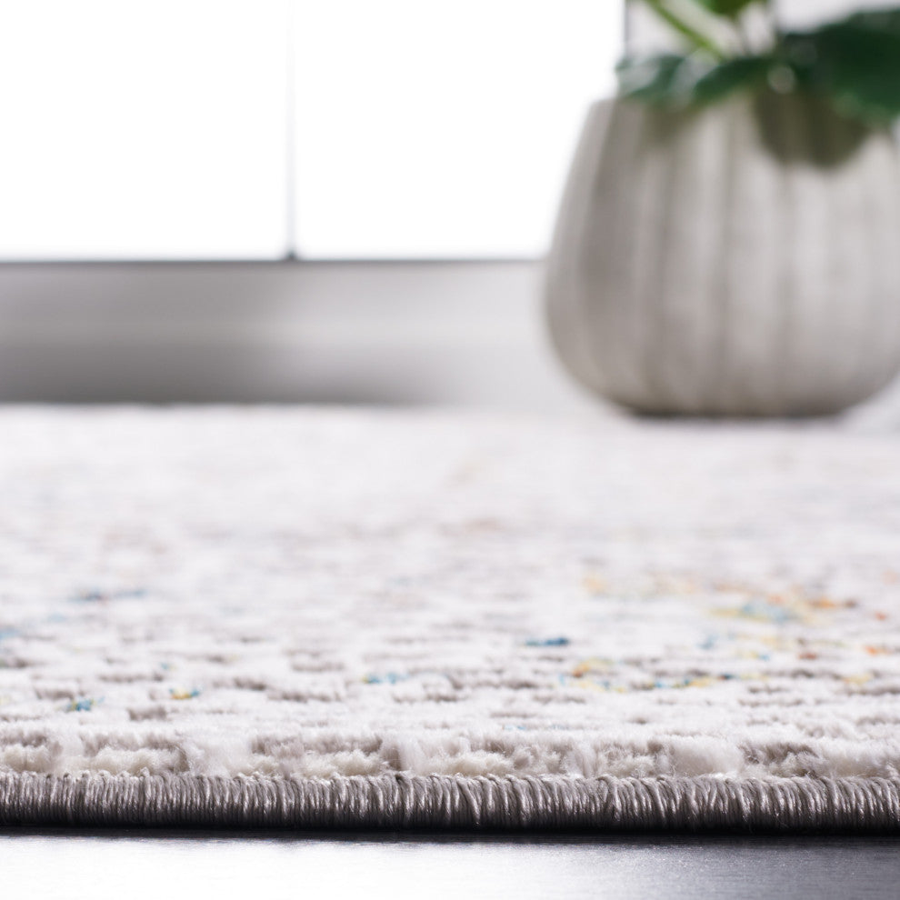 Safavieh Amelia Collection, ALA254 Rug, Grey/Light Grey, 5'5"x7'7"