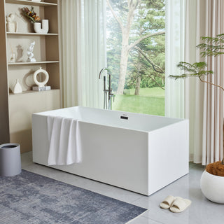 67" Freestanding Acrylic Bathtub, White/Matte Black