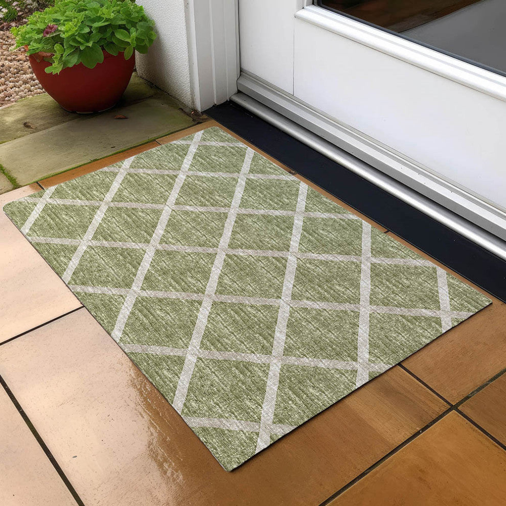 Indoor/Outdoor York YO1 Aloe Machine Washable 1'8" x 2'6" Rug