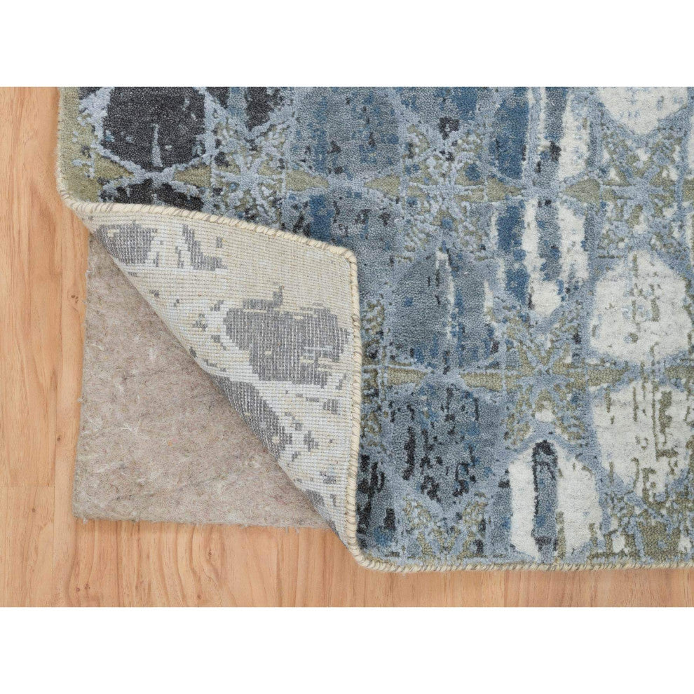Gray, Hand Knotted Wool and Silk, THE HONEYCOMB Design Runner Rug, 2'6"x8'3"