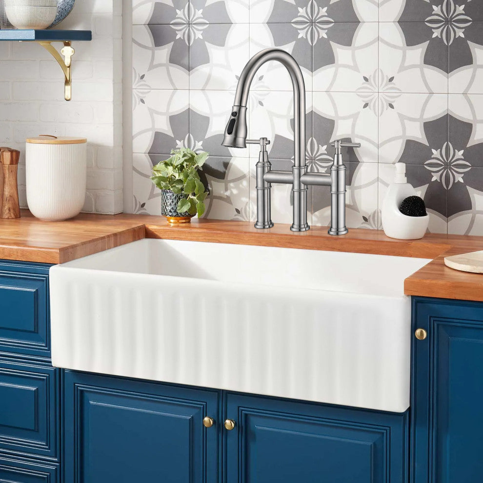 36" L X 20" W Farmhouse Kitchen Sink With Grid and Strainer