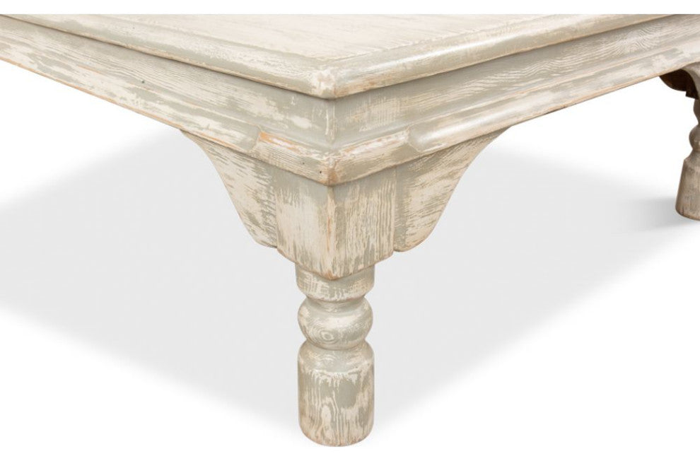 Kaffe Table