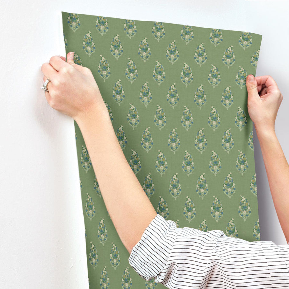 Paisley Green Wallpaper