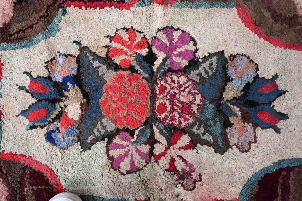 Handmade Antique American Hooked Rug 2'x3.5', 63cmx107cm 1880s