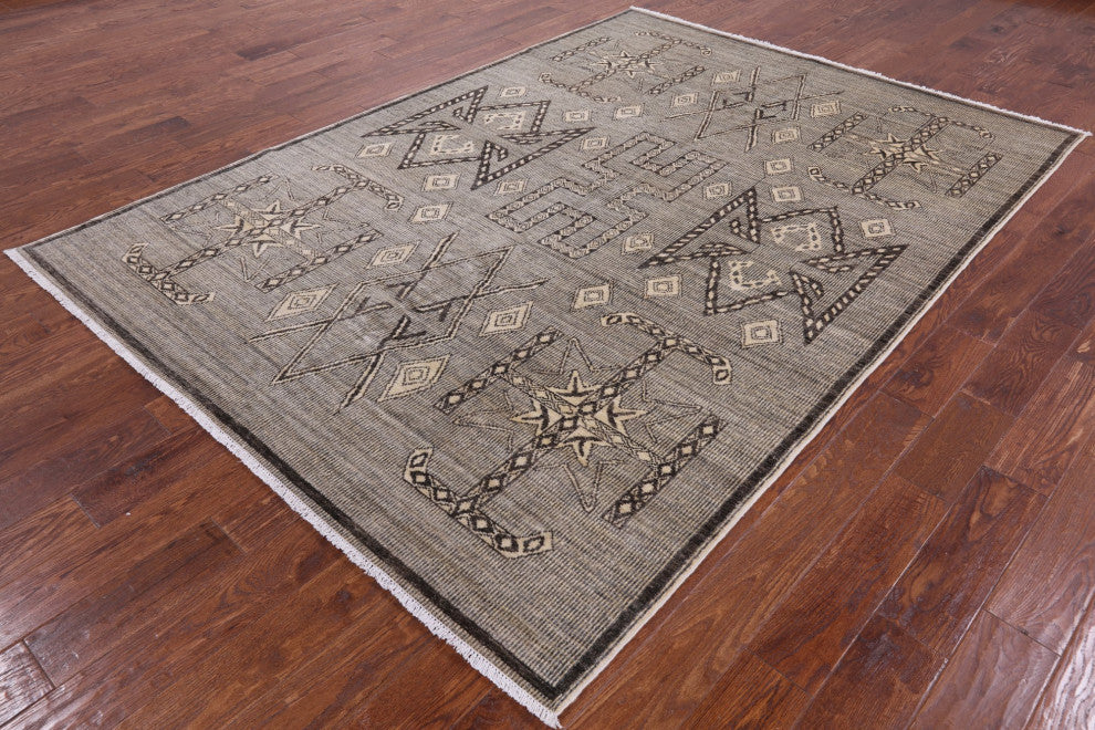 6' 6" X 9' 0" Navajo Hand Knotted Wool Area Rug Q4555