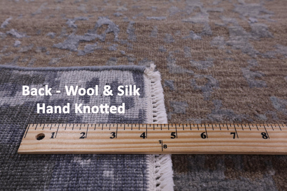 8' 1" X 10' 1" Abstract Wool and Silk Hand Knotted Rug- Q6572