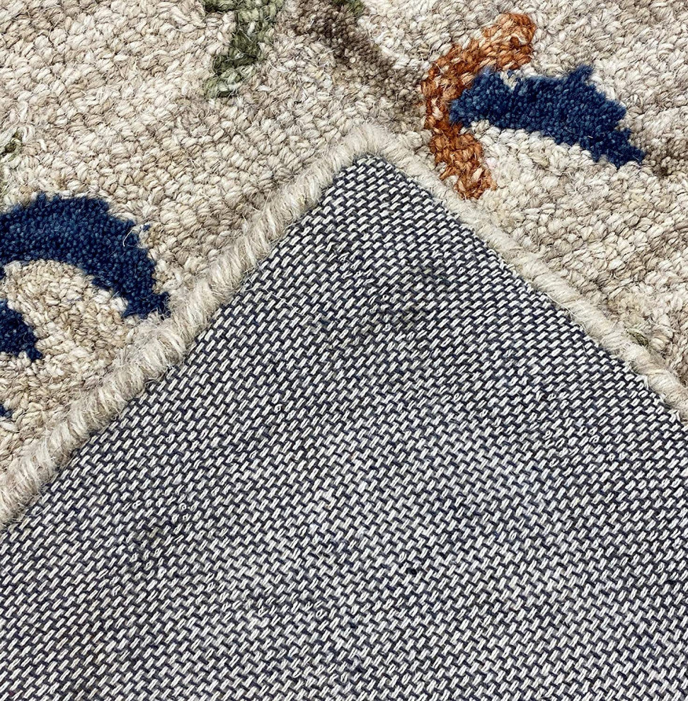 7" x 9" Beige Traditional Floral Vines Area Rug