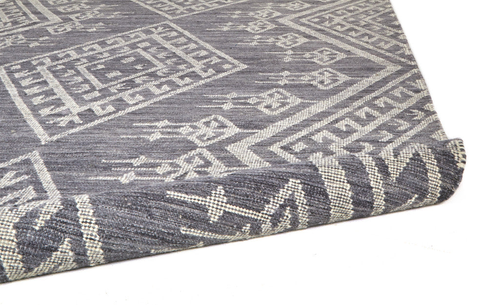 Weave & Wander Bray Navy/Ivory Rug, 10'x14'