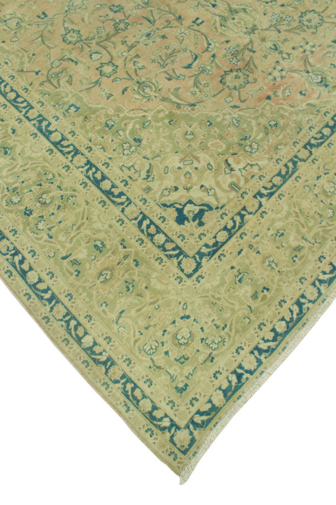 Fine Vintage Distressed Marcel Rust/Beige Rug, 8'2x11'6