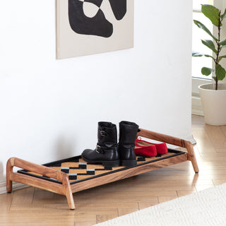Single-Tier Natural Stand With 3-Pair Rubber Boot Tray Mt. Tam
